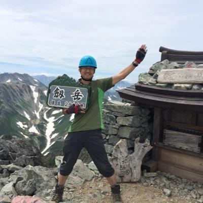 2018年は立山 室堂、満天の星空、落雷遭遇、雷鳥親子 好きな食物:Apple Pie、Hot coffee、和食 好きな経験:北アルプス縦走 好きな話題:サッカー、アウトドア(登山・テント泊など)