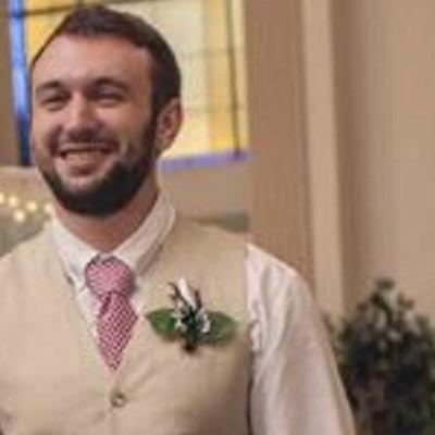 Assistant news director @wkrn, alumnus of @wbtwnews13 and @6news. @utknoxville grad. Love simple & sharp writing, city council agendas, and keeping gov. honest.