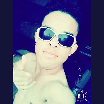 snaapchat:danielzinhoo792
insta:danielzinho_pekeno