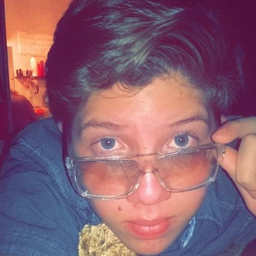 Soy un Chico de 15 años! Muy divertido.... Hago videos de humor para Facebook Sigueme y te sigo Facebook: Samir Coimbra Instagram: @samircoimbra