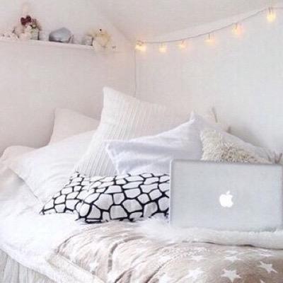 hesvyh's profile picture. I love my gals Nats Robyn/rhubarb Zoella is my idol she has been since 2009 but she inspires me to do what i like which is beauty and hair. Alfie Deyes is Hot !