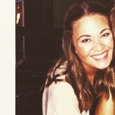 lora_ellinwood's profile picture. This is a twitter for class!