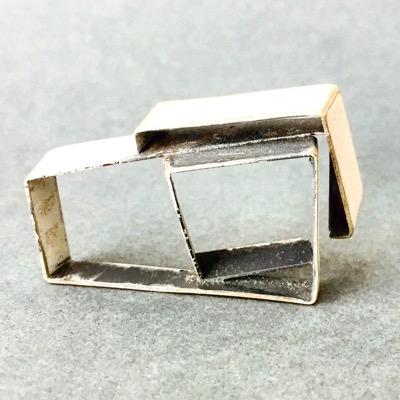 macasotelo's profile picture. artist and jeweller living and working in mexico