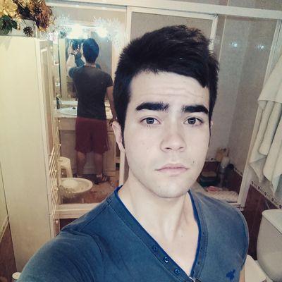 jjgjatm13's profile picture. Opositor de la Guardia Civil y fiel seguidor del Atlético de Madrid.- Lo que hacemos en la vida... Tiene su eco en la eternidad.