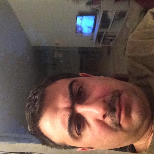 MazoolChe's profile picture. 