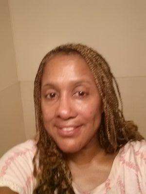 miadamadscienti's profile picture. person who thinks the truth should be told