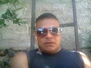 Charlyfaja's profile picture. 