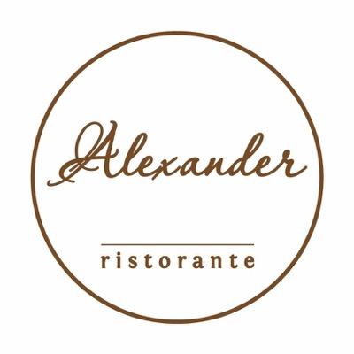 Ristorante dall'atmosfera raffinata e fashion nel cuore di Milano. La cucina è capitanata dallo chef Simone Ceppaglia e la specialità della casa è il pesce!