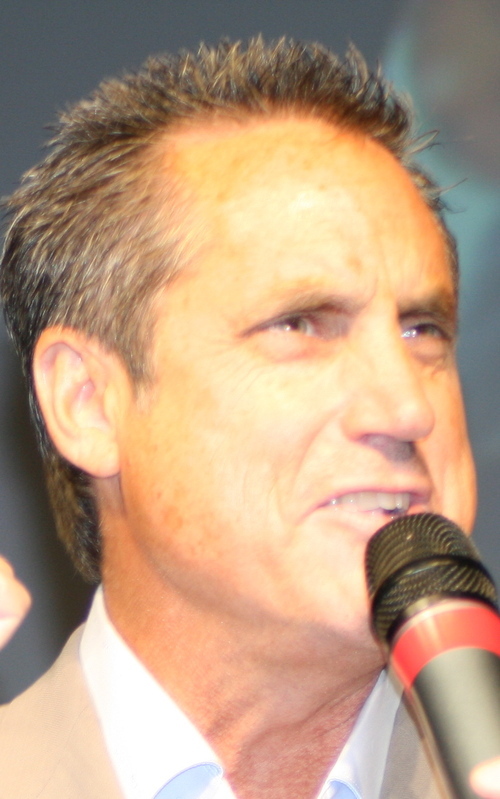 a speaker, author ,pastor , husband and dad wanting to make a difference in this world