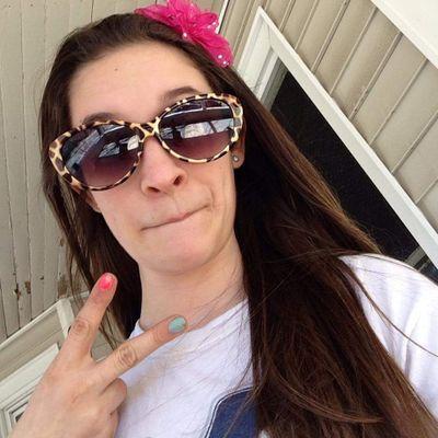 kdamon112000's profile picture. 