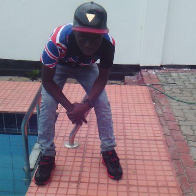 doclove200's profile picture. 