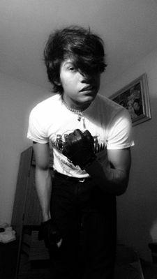 ee3db36f48fe415's profile picture.