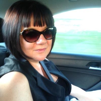 I love art, football, Burnley FC, sport & travel. I am passionate about the power of learning in change. An advocate for gender diversity & progressive HR.