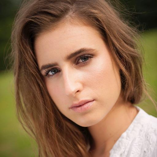 Critic at @British_Theatre, writer and theatre director/ Campaign Manager at https://t.co/rv7qDZ8oRz / Launching a comedy night at @The_Dolphin_Pub 16th Feb!