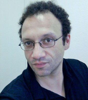 Deutscher mit Türkischen Wurzeln, Buddhist, Religionsfrei
