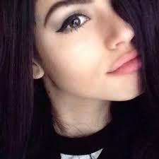 19 |Mya| boon | Fc: Maggie Lindemann | pretty | single | hated by many wanted by plenty disliked by some confronted by none