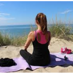 DanaPhoebeTrans's profile picture. Trans* woman, but not into politics #GirlsLikeUs