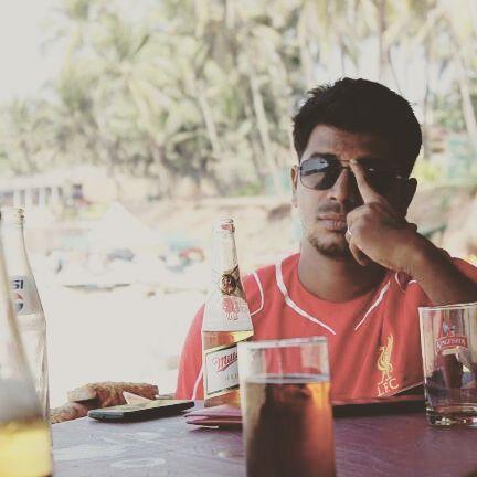 Yogesh_Red's profile picture. மலெ டா 😎