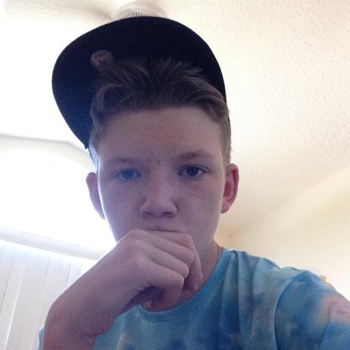 Whats up people im will and im a youtuber subscribe to my channel in the link below
https://t.co/Vwb3CDA7ay