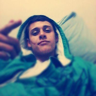 é isso memo vai vendo tamo vivão e vivendo
PL4N0*B