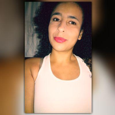 'Mais é que o amor meu caro ,faz a geent enxergar arco-iris em céu nuublado