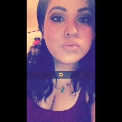 __EvaAndrew's profile picture. 