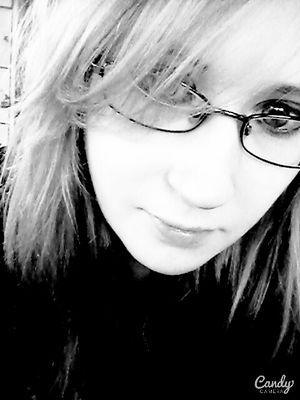 Dustlyn_ten's profile picture. 