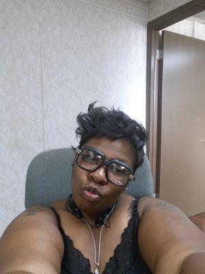 52.  whateva you wanna know ask me.  love live life  I goin say what I feel even if u dont like it #TEAMNONCHALANT #TEAMIDGAF. #TEAMSINGLE #TEAM ME