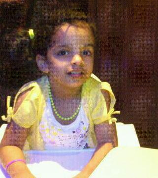 umBasel33's profile picture. اللهم اجعل أمي وأبي واخي لمحتي الاولى في الجنة😭❤️❤️