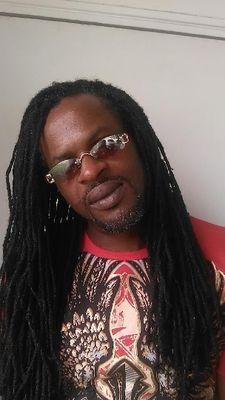 My name is Murphy Mcintosh
I'm a world raggae artist 
from Jamaica 
singer/songwriter