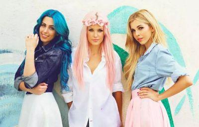 ~Pitufas OFICIALES de SweetC ~.. IG: @PitufasOficialesdeSWTC .
{Alba. Rocío Sonia}