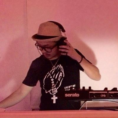 Hangover_EG's profile picture. S61の代 ラッパーからはじまり現在DJ兼各種イベントオーガナイズやなんでも屋みたいなことやってます