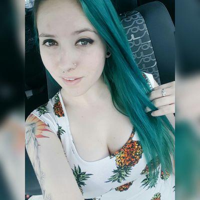 18+ Content - Graphic Designer, Basically a Mermaid ⚓Twitch Streamer, Video Games ❤, Vegetarian, Bisexual Cam/Model  
        https://t.co/Ov2lfgpJhE