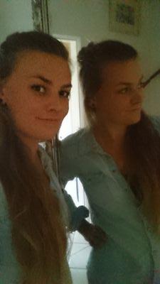 Lieszl's profile picture. 