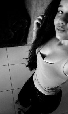 cris_emylen's profile picture. Whats:6699367395
face:Emylen Basilio araujo
insta: emylencristina
Fé no Pai!!☺