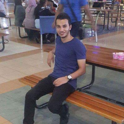 EElshirbiny's profile picture. ‏ألسنا أحق ب ❤ سعيد!