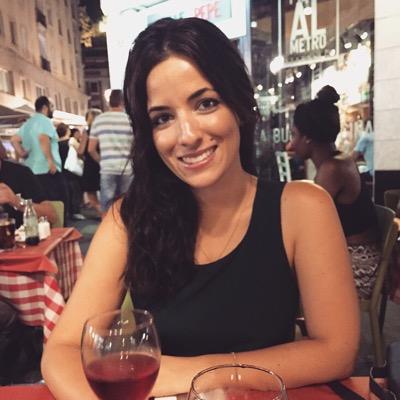 ianaSch's profile picture. Publicista dedicada al #MarketingDigital. Adoro #Viajar, la #Comunicación, la #FotografíaCreativa y el #mar