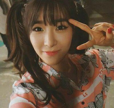 People are born to live and eat - Tiffany Hwang | Semi hiatus because school