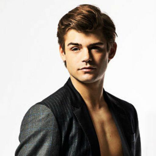 1er Fans Club dedicado al actor Garrett Clayton en Venezuela. info, fotos, videos & más ¡Síguenos! Garrett faved.