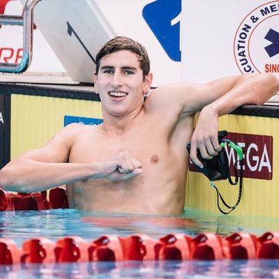 estudiante y amante del deporte, en especial la natación