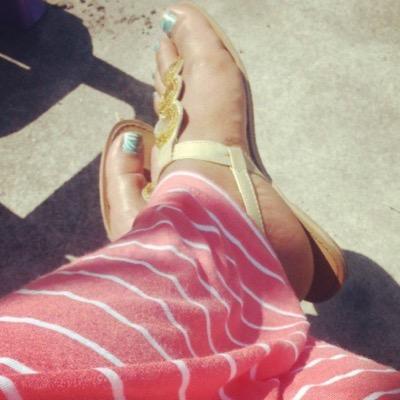 Not on here looking for nothing serious! All about my money, money is my motive! #TEAMFOLLOWBACK #TEAMTAURUS