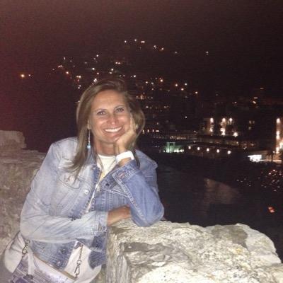 EmiliaManicone's profile picture. 