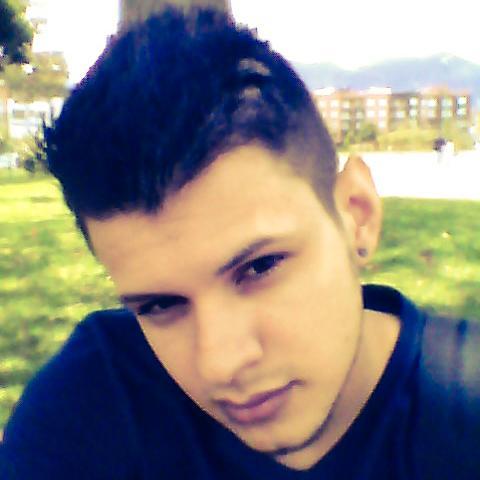 david_k182's profile picture. veo el mundo con los colores que quiero