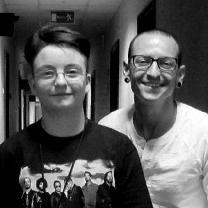 BeCrew's profile picture. Drawing, photography, cartoon, portraits. traditional, digital and more.   Love music and always believe in your dreams.
be_crew@Instagram