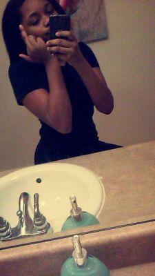 lg847422's profile picture. kik:swaggster_chick12
sc:luvver.girl12