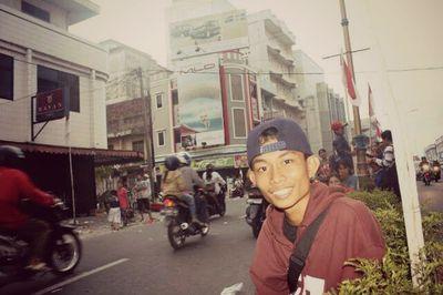 RereWrn's profile picture. Enjoy your life