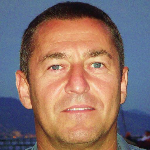 Renaud_MIXXIT's profile picture. #Entrepreneur passionné par l'#innovation les #technologies et  #télécommunications, je crée #Mixxit #application #mobile de #communications_unifiées #cloud