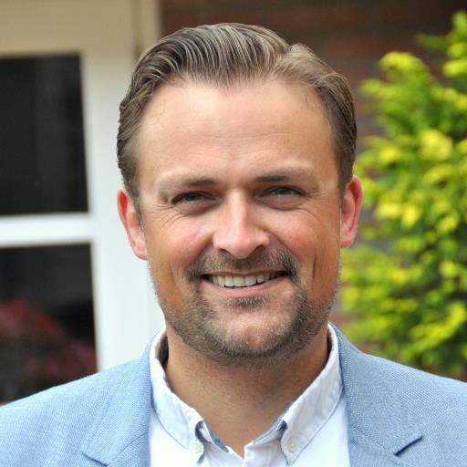 BarrieSpoor's profile picture. Eigenaar bij Spoor 3 HRM. Levensgenieter, wordt thuis gedoogd door Ellen ((v)echtgenote), Bram & Sven (zoons)