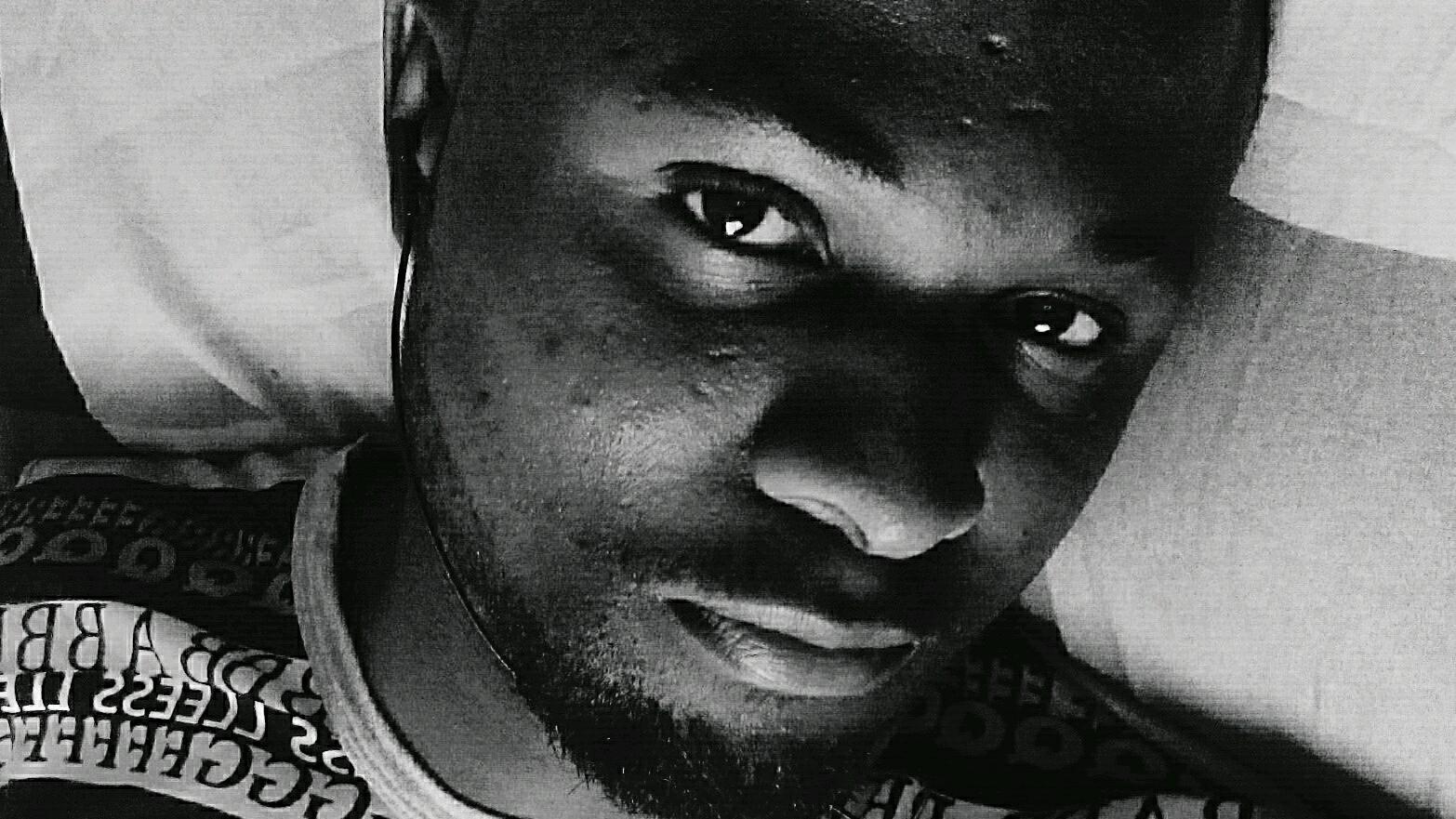 ElieTshim's profile picture. 