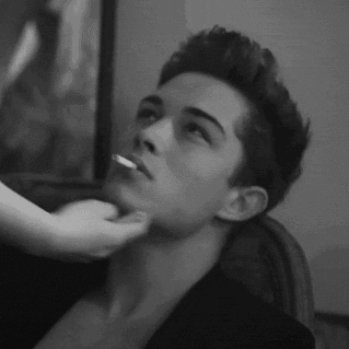 ralphrpgmdw's profile picture. une soirée sans ash, c'est comme une soirée sans sardou, c'est chiant